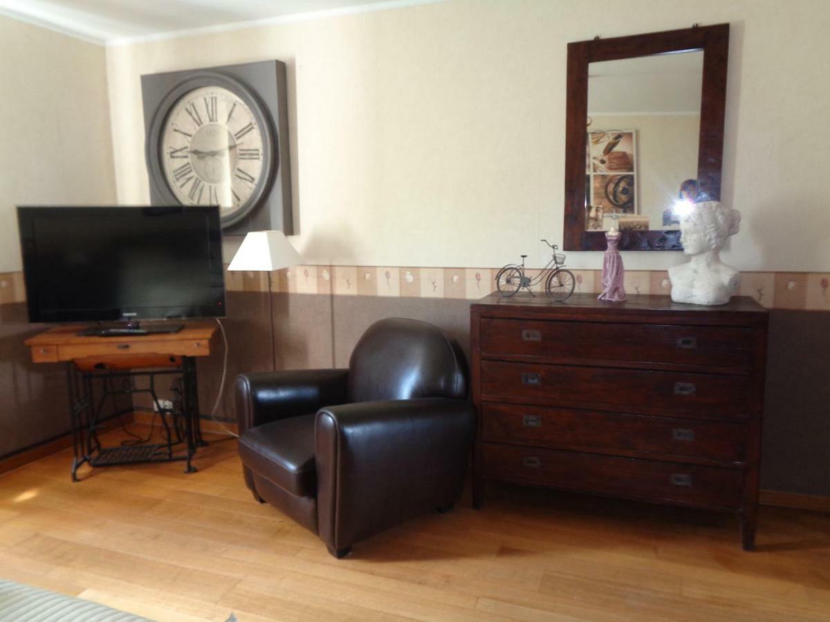 Le Mont Saint Roch , Chambre D'Hotes, B&B Νιβέλ Εξωτερικό φωτογραφία